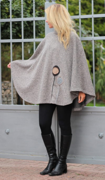 handgemachte Mode – LaJuPe - Poncho braun